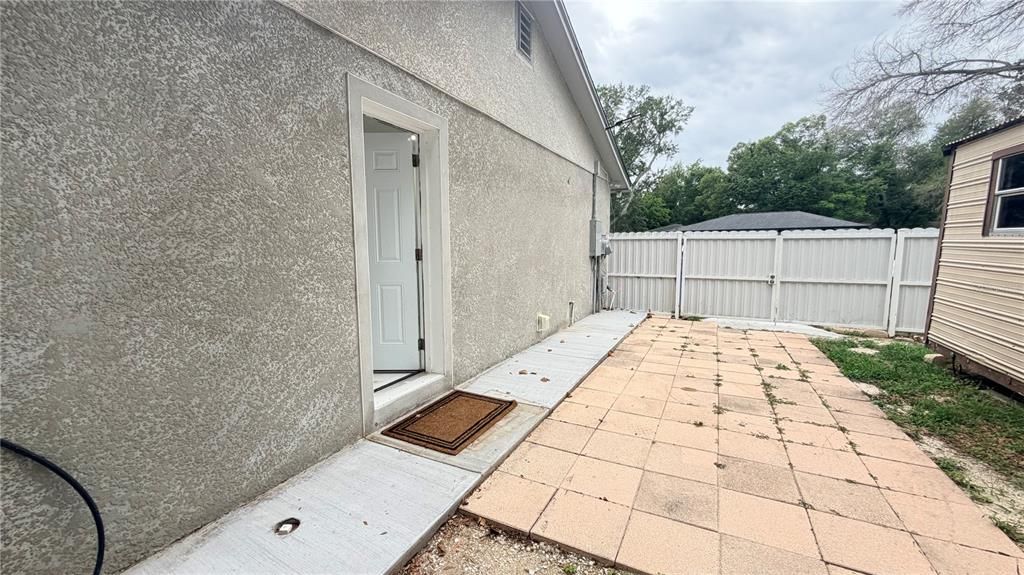 На продажу: $385,000 (3 спален, 2 ванн, 1700 Квадратных фут)