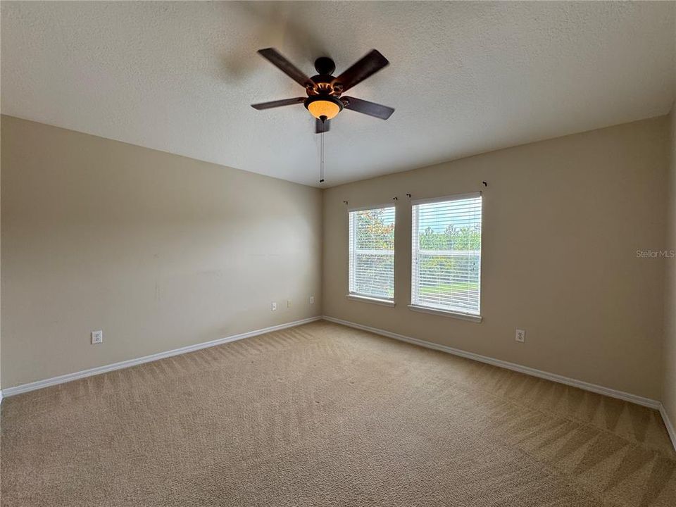 For Rent: $2,095 (2 beds, 2 baths, 1305 Square Feet)