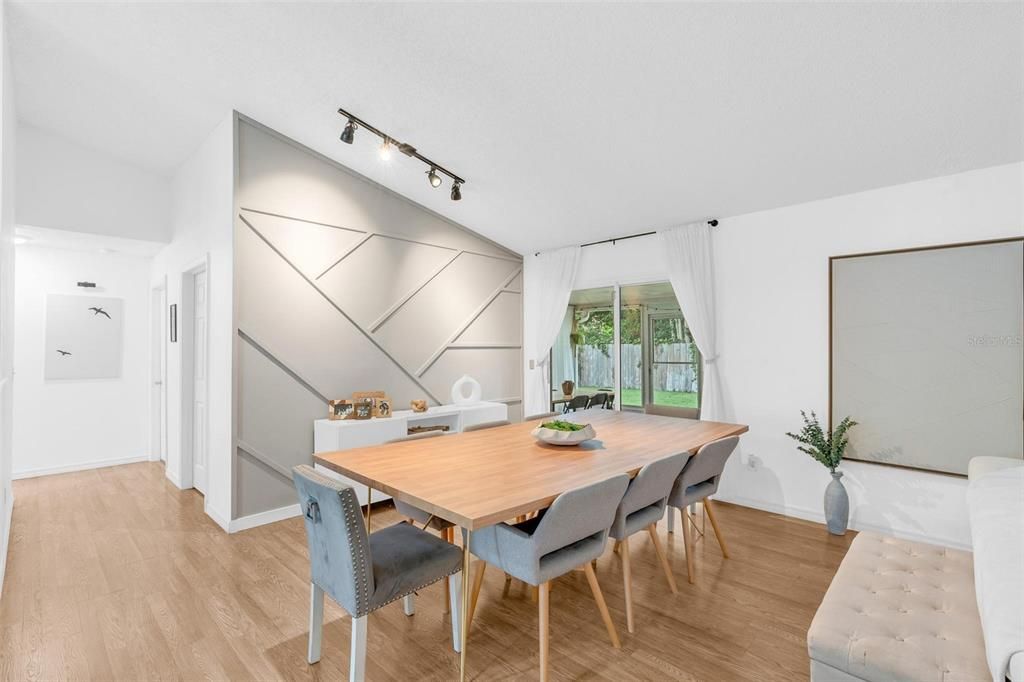 For Sale: $430,000 (4 beds, 2 baths, 1558 Square Feet)