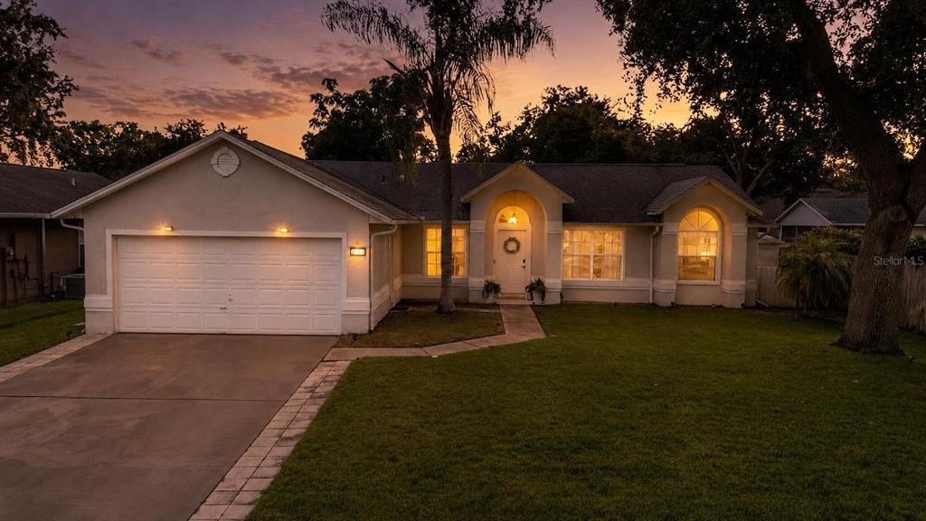 For Sale: $430,000 (4 beds, 2 baths, 1558 Square Feet)