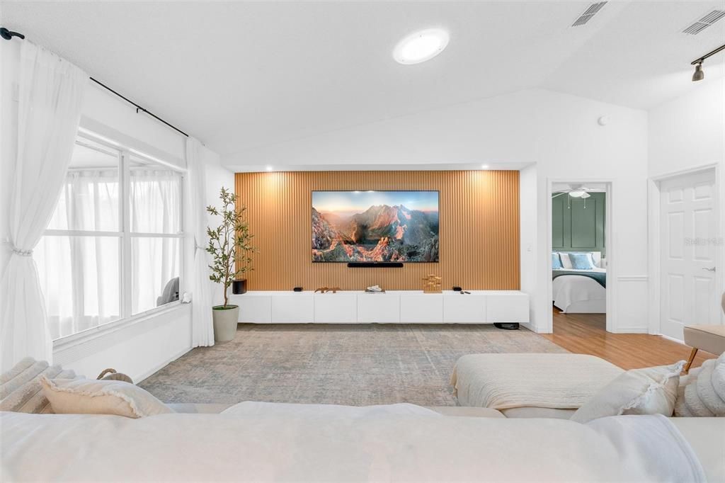 For Sale: $430,000 (4 beds, 2 baths, 1558 Square Feet)