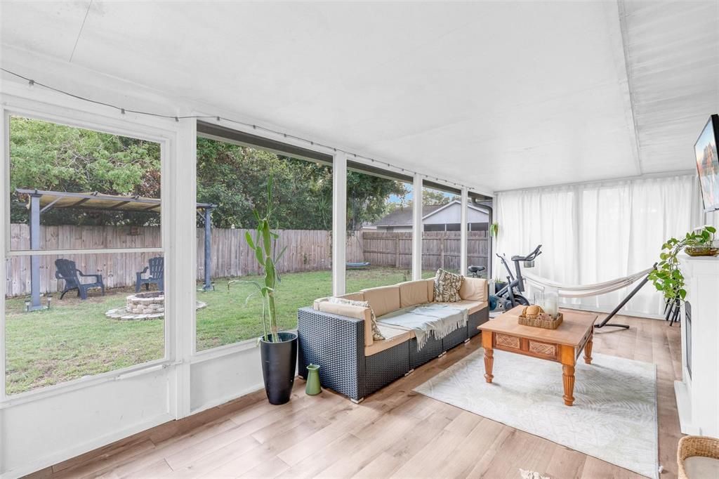 For Sale: $430,000 (4 beds, 2 baths, 1558 Square Feet)