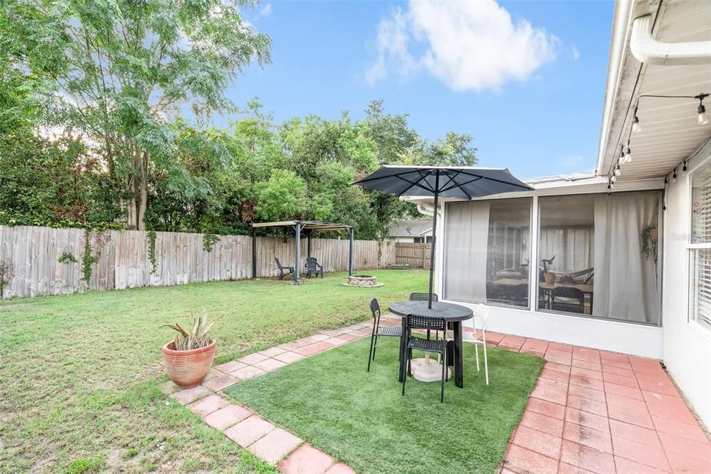 For Sale: $430,000 (4 beds, 2 baths, 1558 Square Feet)