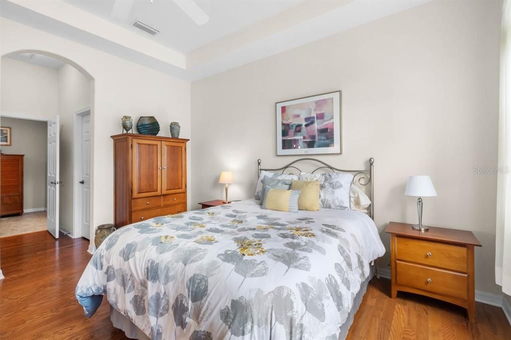 For Sale: $345,000 (3 beds, 2 baths, 1881 Square Feet)