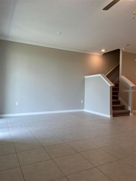 For Rent: $2,200 (3 beds, 2 baths, 1760 Square Feet)