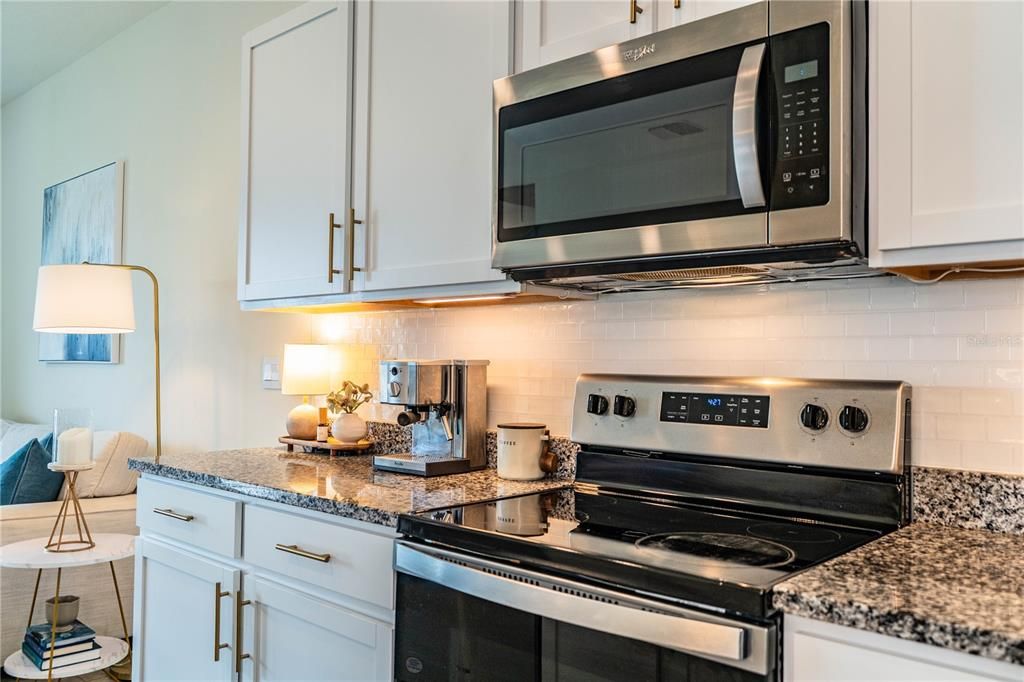 For Rent: $2,200 (3 beds, 2 baths, 1681 Square Feet)