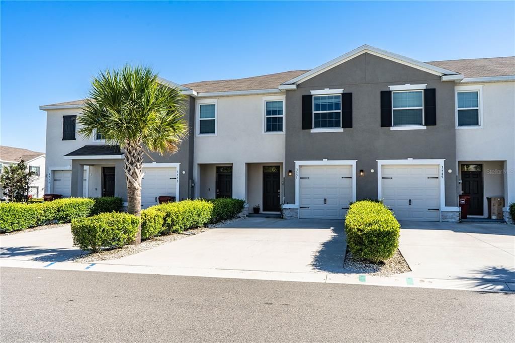 For Rent: $2,200 (3 beds, 2 baths, 1681 Square Feet)