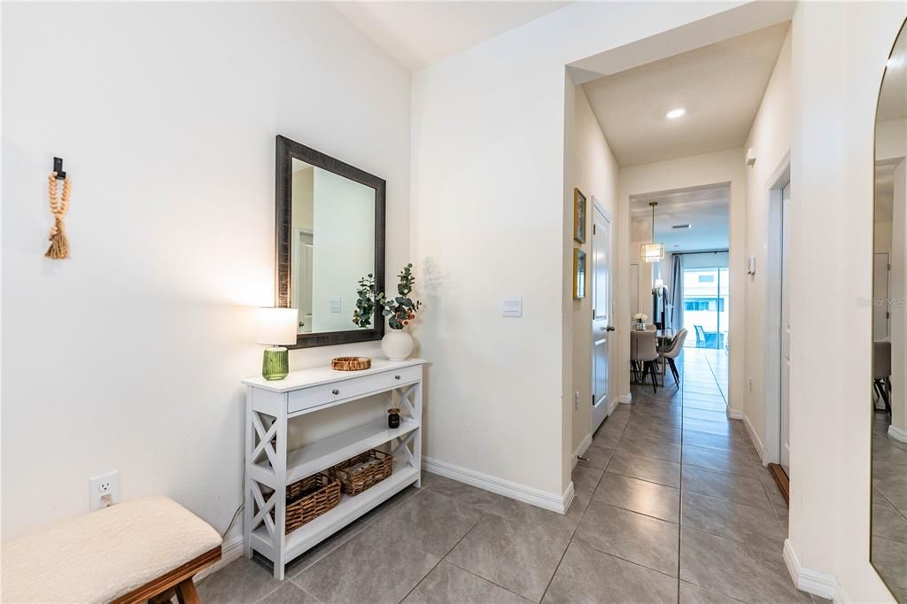 For Rent: $2,200 (3 beds, 2 baths, 1681 Square Feet)