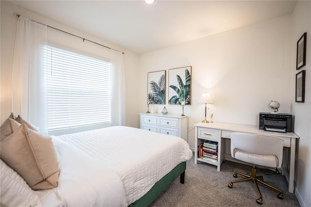 For Rent: $2,200 (3 beds, 2 baths, 1681 Square Feet)