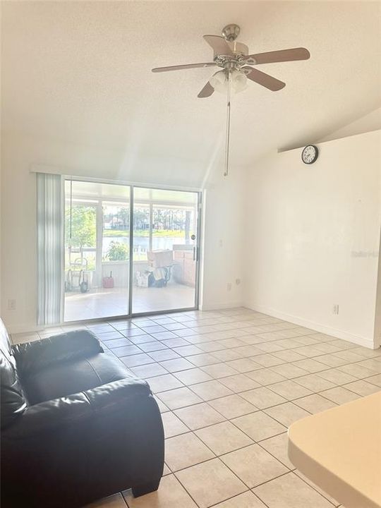 For Rent: $2,400 (3 beds, 2 baths, 1418 Square Feet)