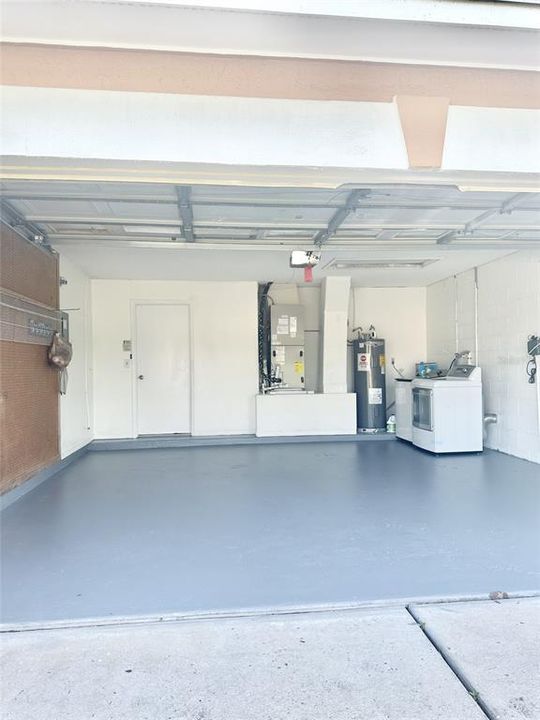 For Rent: $2,400 (3 beds, 2 baths, 1418 Square Feet)