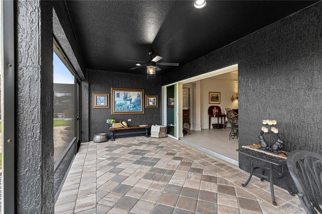 For Sale: $675,000 (3 beds, 3 baths, 1901 Square Feet)