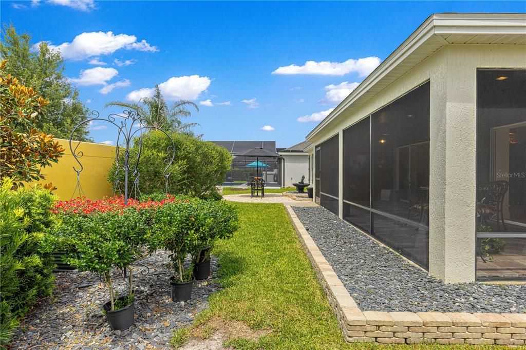 For Sale: $675,000 (3 beds, 3 baths, 1901 Square Feet)