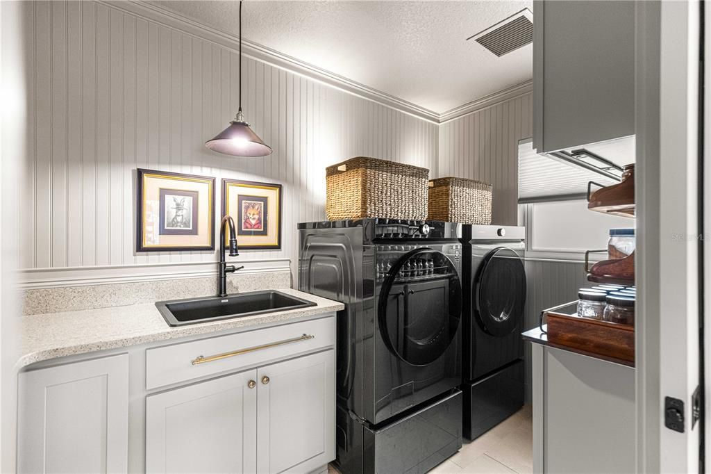 For Sale: $675,000 (3 beds, 3 baths, 1901 Square Feet)