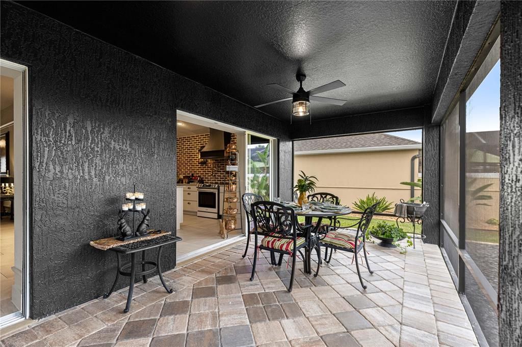 For Sale: $675,000 (3 beds, 3 baths, 1901 Square Feet)