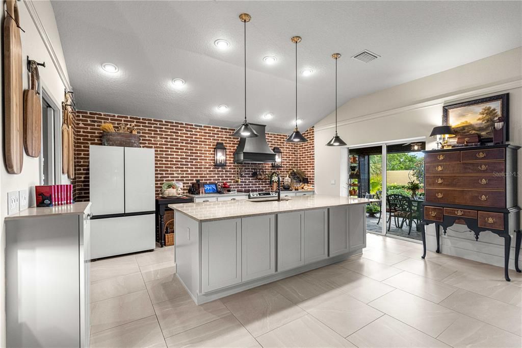 For Sale: $675,000 (3 beds, 3 baths, 1901 Square Feet)