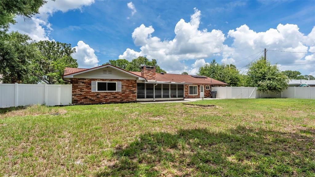 На продажу: $375,000 (3 спален, 2 ванн, 1986 Квадратных фут)