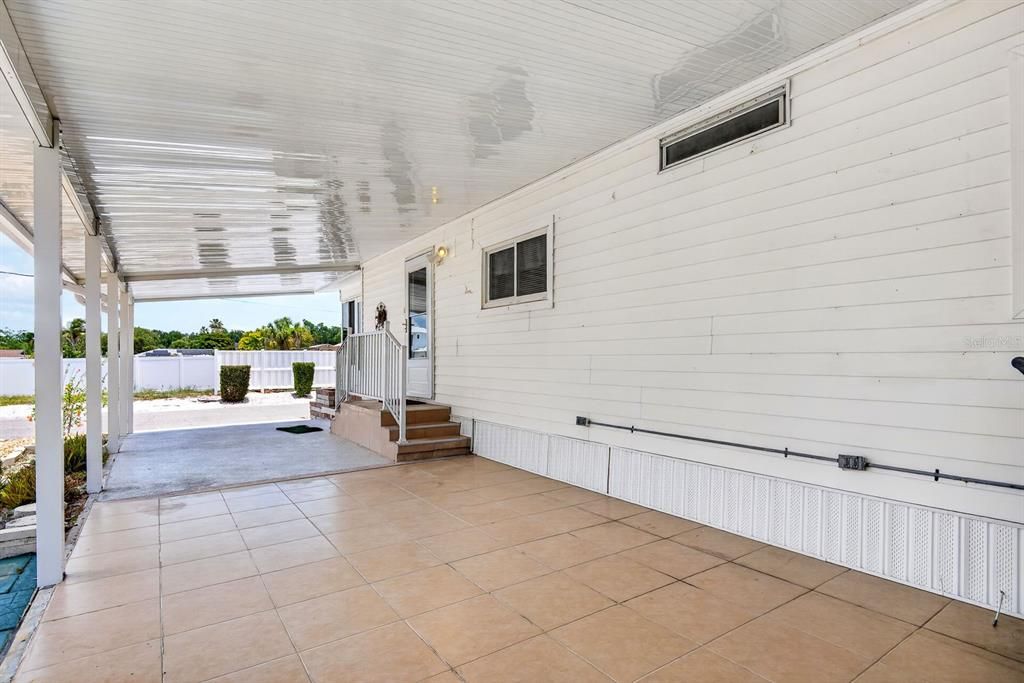 For Sale: $228,000 (2 beds, 2 baths, 1188 Square Feet)