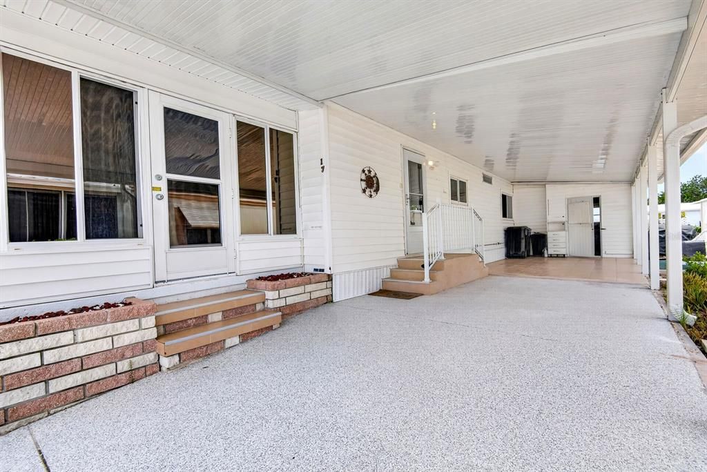 For Sale: $228,000 (2 beds, 2 baths, 1188 Square Feet)