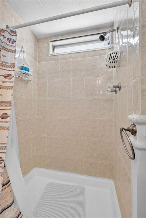 For Sale: $228,000 (2 beds, 2 baths, 1188 Square Feet)