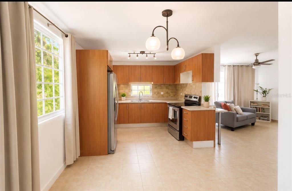 На продажу: $361,500 (4 спален, 2 ванн, 1750 Квадратных фут)