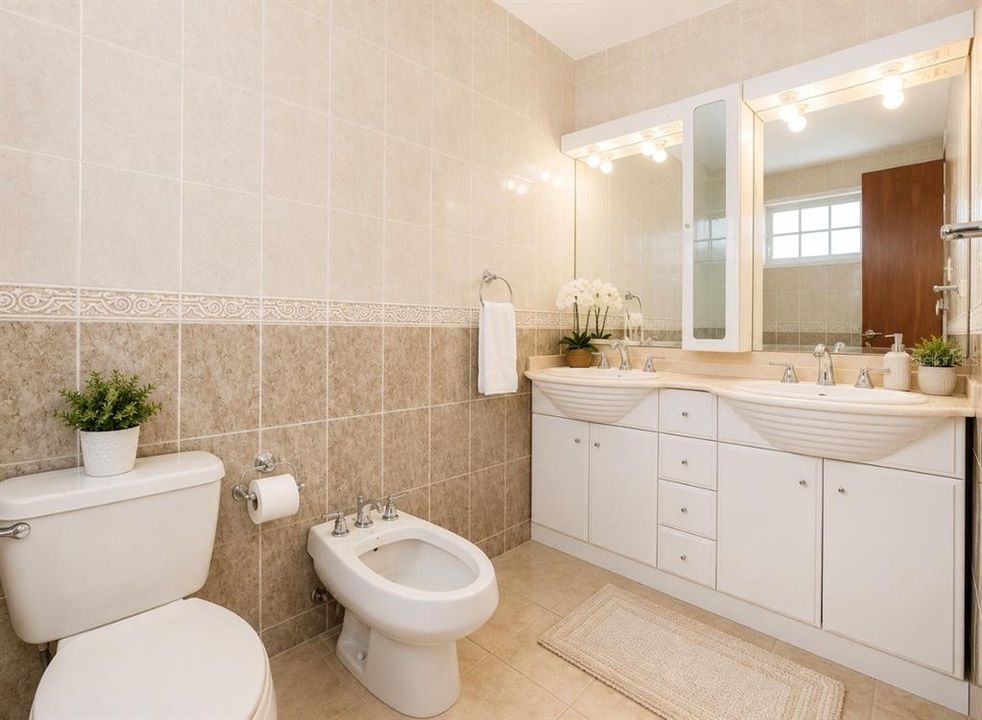 На продажу: $361,500 (4 спален, 2 ванн, 1750 Квадратных фут)