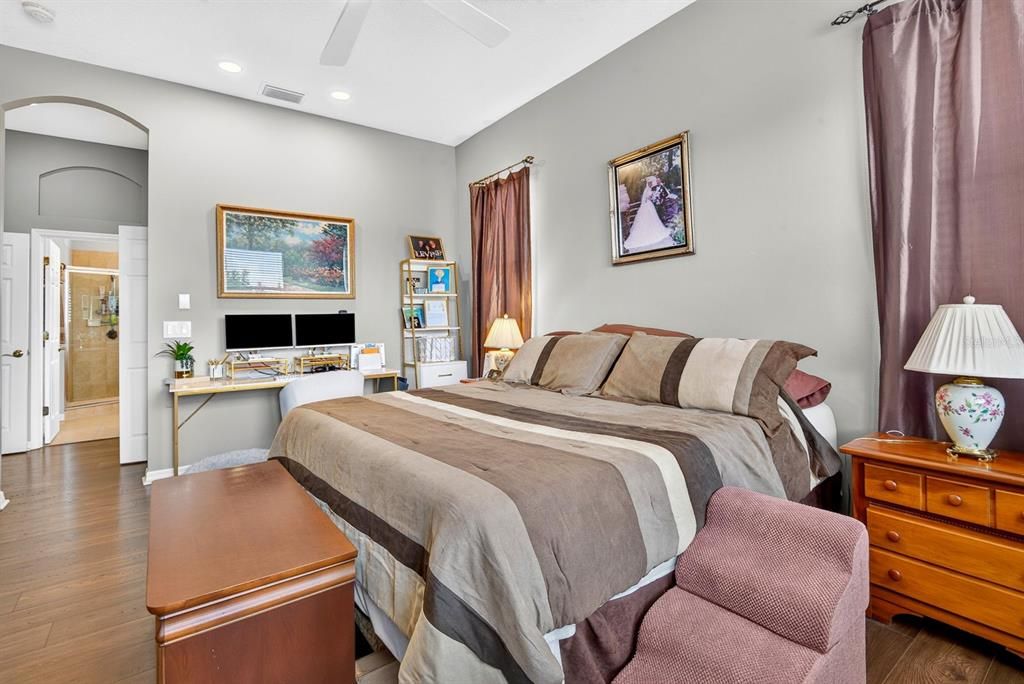 For Sale: $700,000 (4 beds, 2 baths, 2674 Square Feet)