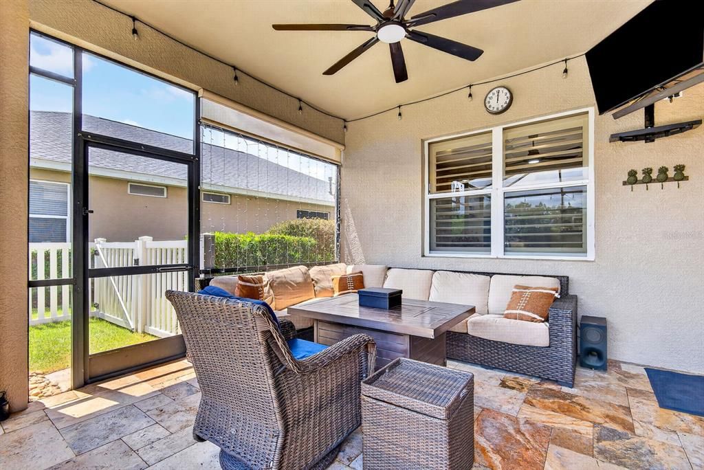 For Sale: $700,000 (4 beds, 2 baths, 2674 Square Feet)