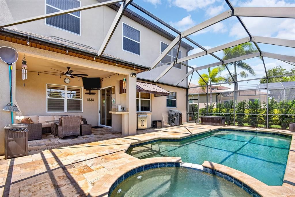 For Sale: $700,000 (4 beds, 2 baths, 2674 Square Feet)