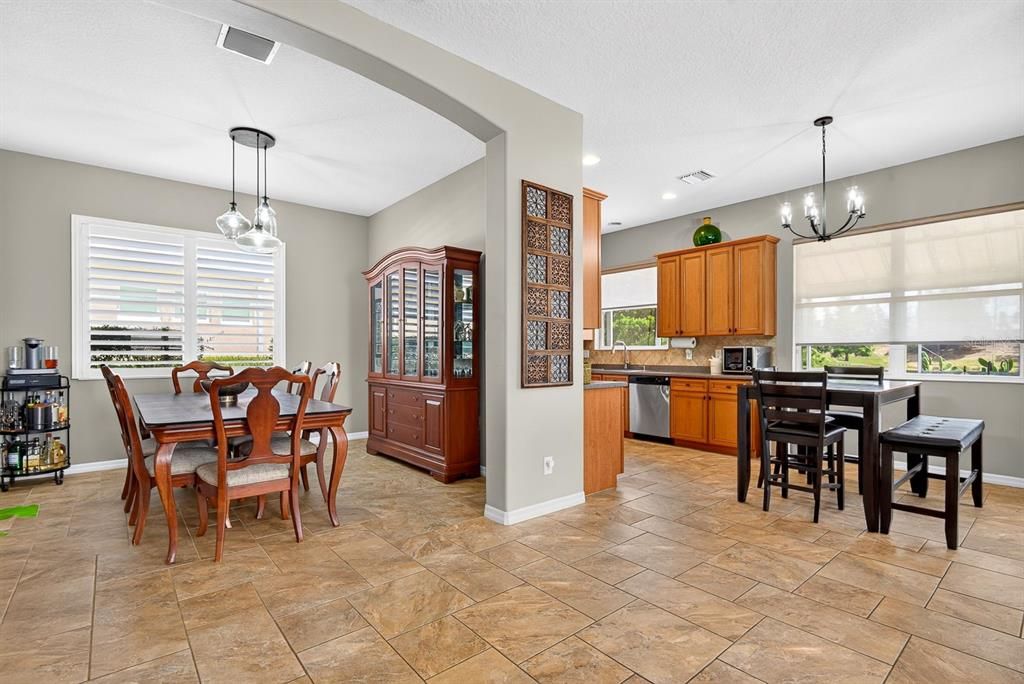 For Sale: $700,000 (4 beds, 2 baths, 2674 Square Feet)