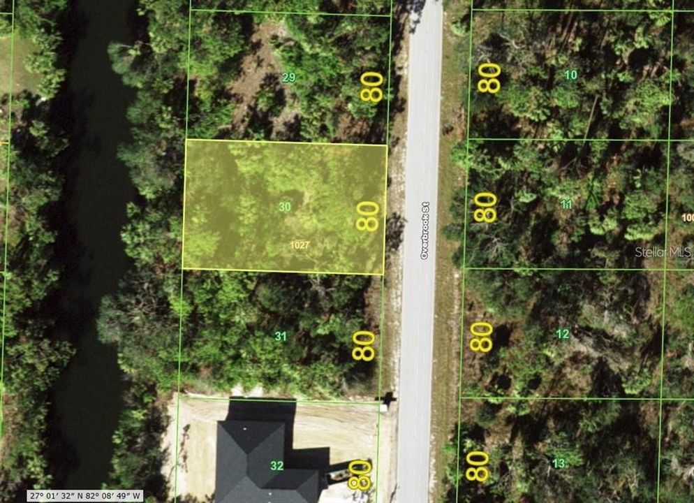 En Venta: $27,900 (0.23 acres)