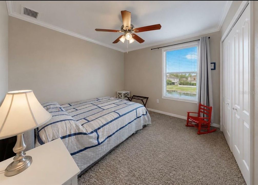 En Venta: $375,000 (5 camas, 3 baños, 2320 Pies cuadrados)