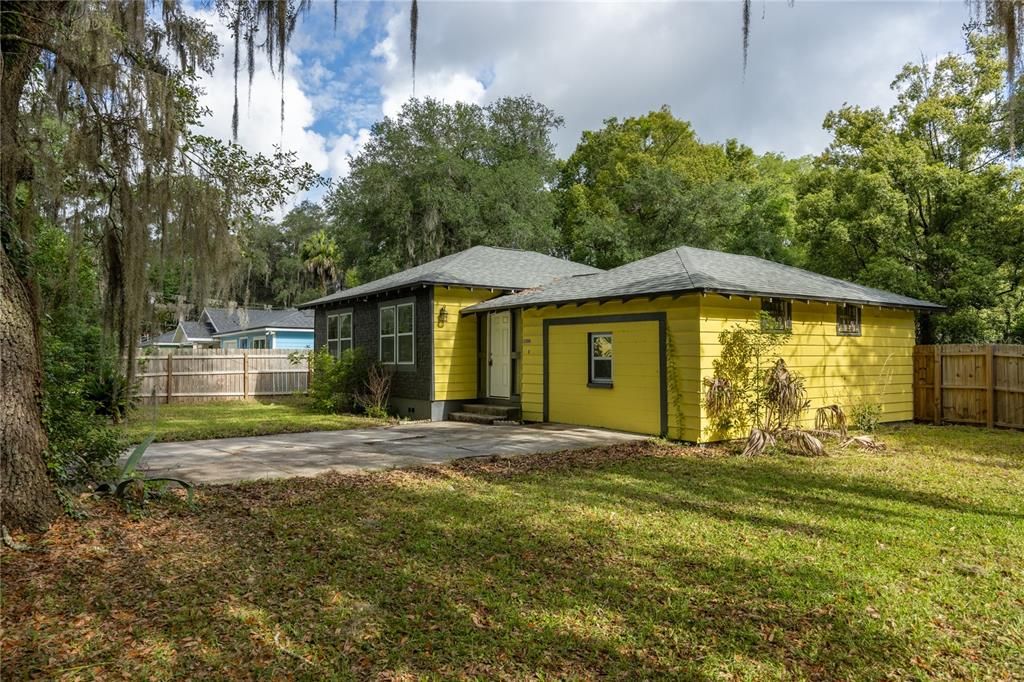 For Sale: $190,000 (3 beds, 1 baths, 1328 Square Feet)