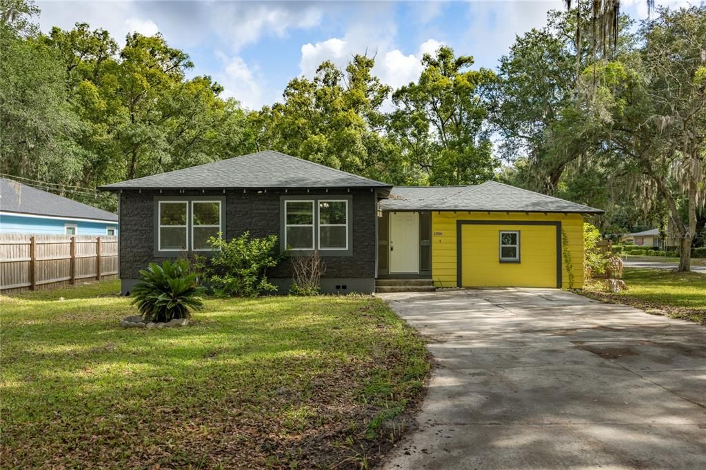 For Sale: $190,000 (3 beds, 1 baths, 1328 Square Feet)