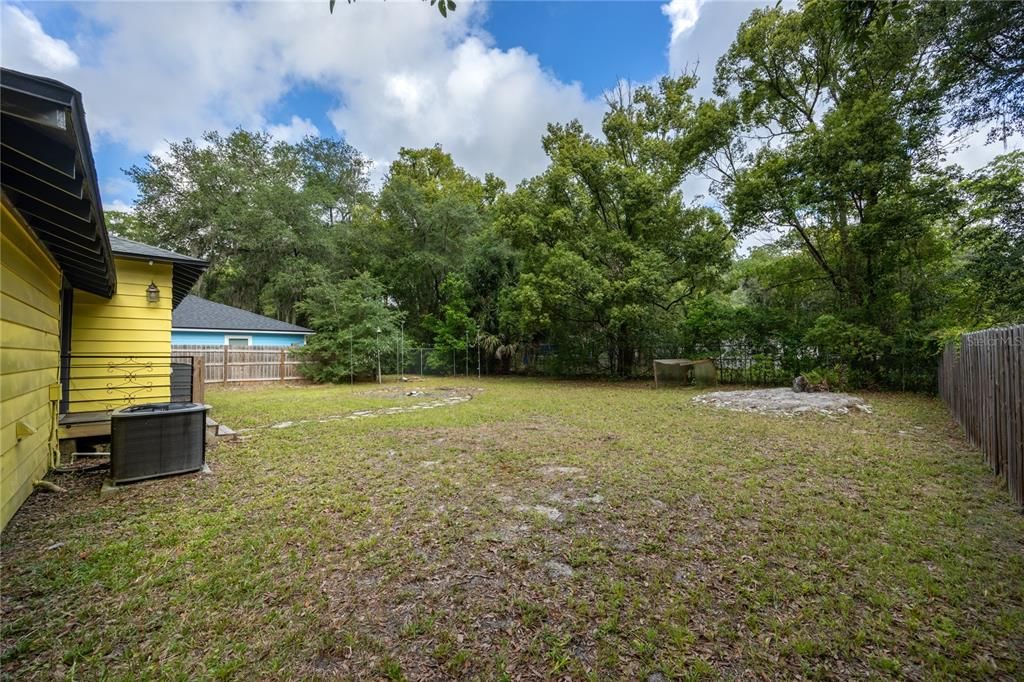 For Sale: $190,000 (3 beds, 1 baths, 1328 Square Feet)