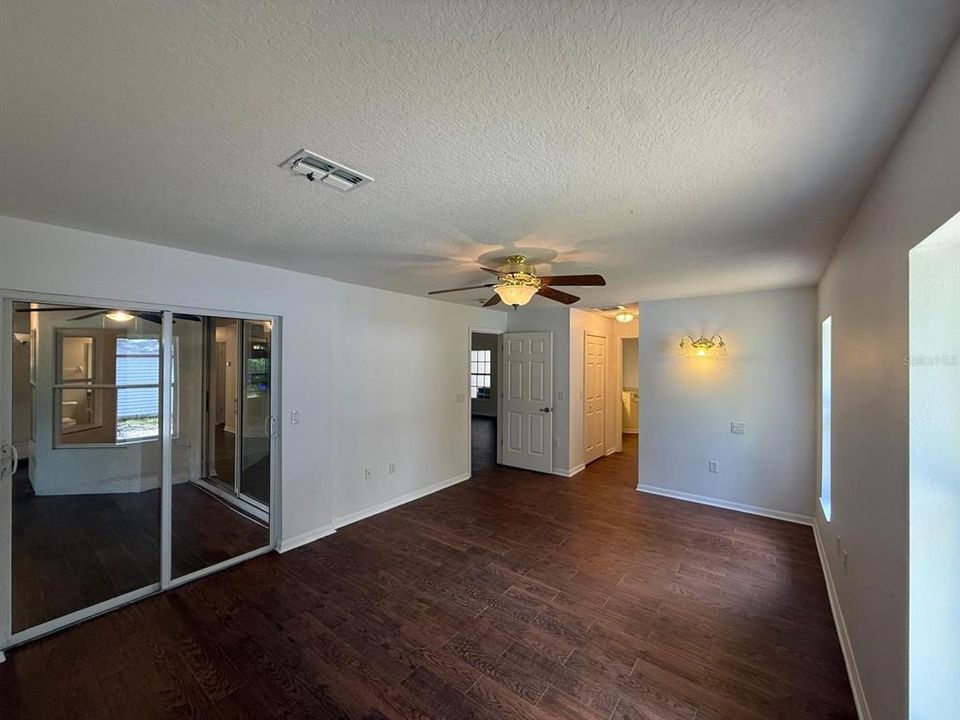 En Venta: $397,900 (3 camas, 2 baños, 1601 Pies cuadrados)