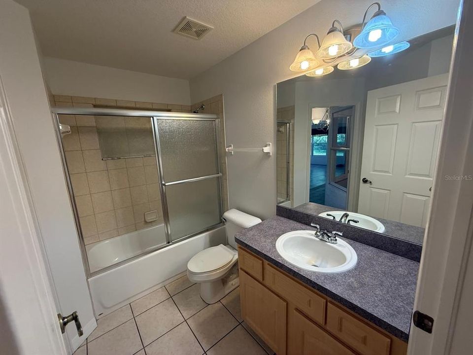 En Venta: $397,900 (3 camas, 2 baños, 1601 Pies cuadrados)
