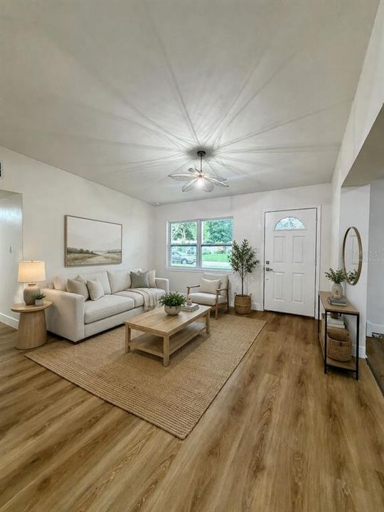 Activo con contrato: $309,000 (4 camas, 2 baños, 1454 Pies cuadrados)