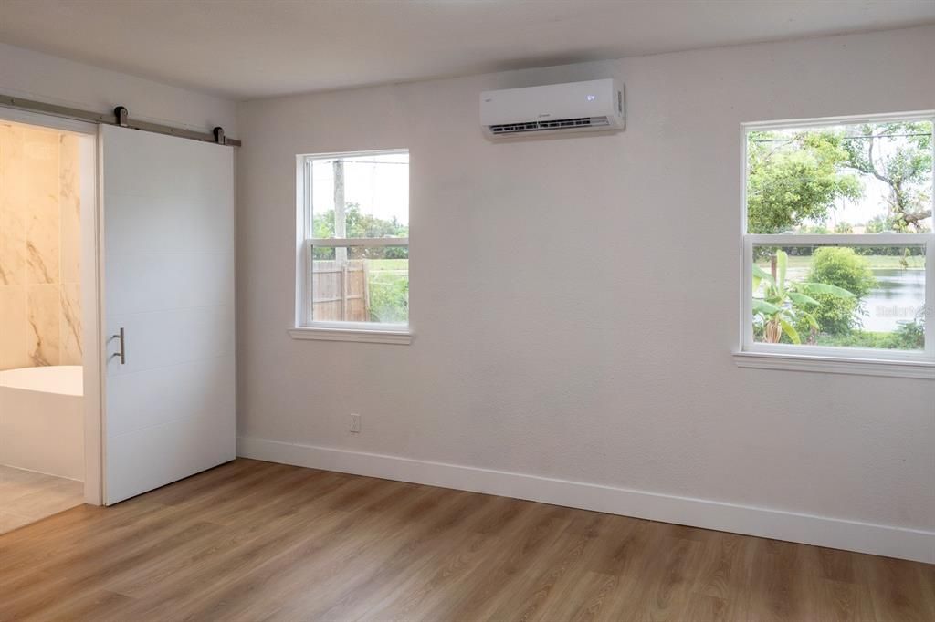 Activo con contrato: $309,000 (4 camas, 2 baños, 1454 Pies cuadrados)