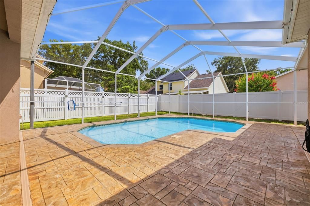 For Sale: $549,900 (4 beds, 3 baths, 2418 Square Feet)