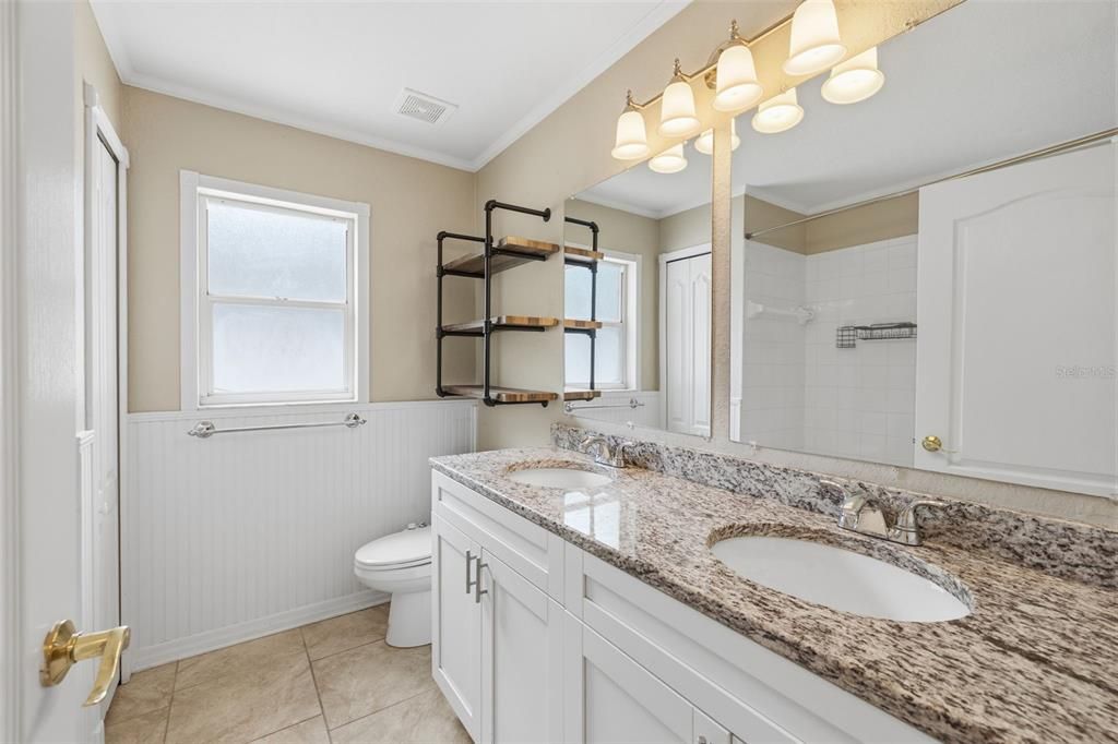 For Sale: $549,900 (4 beds, 3 baths, 2418 Square Feet)