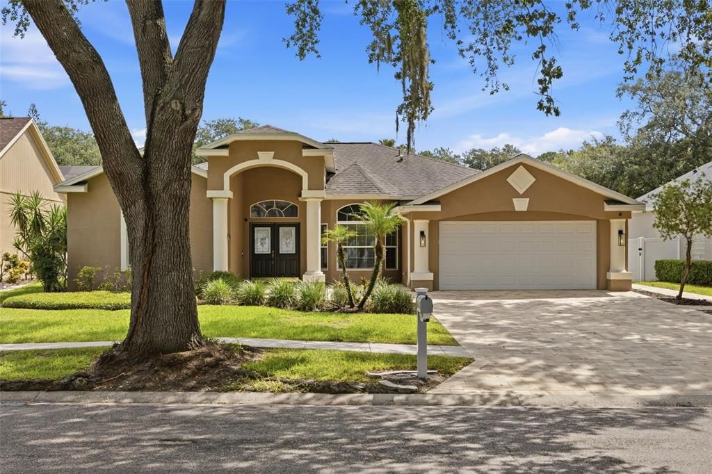 For Sale: $549,900 (4 beds, 3 baths, 2418 Square Feet)