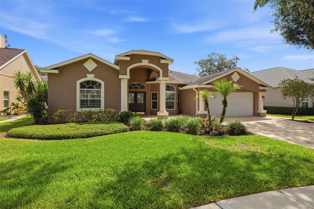 For Sale: $549,900 (4 beds, 3 baths, 2418 Square Feet)