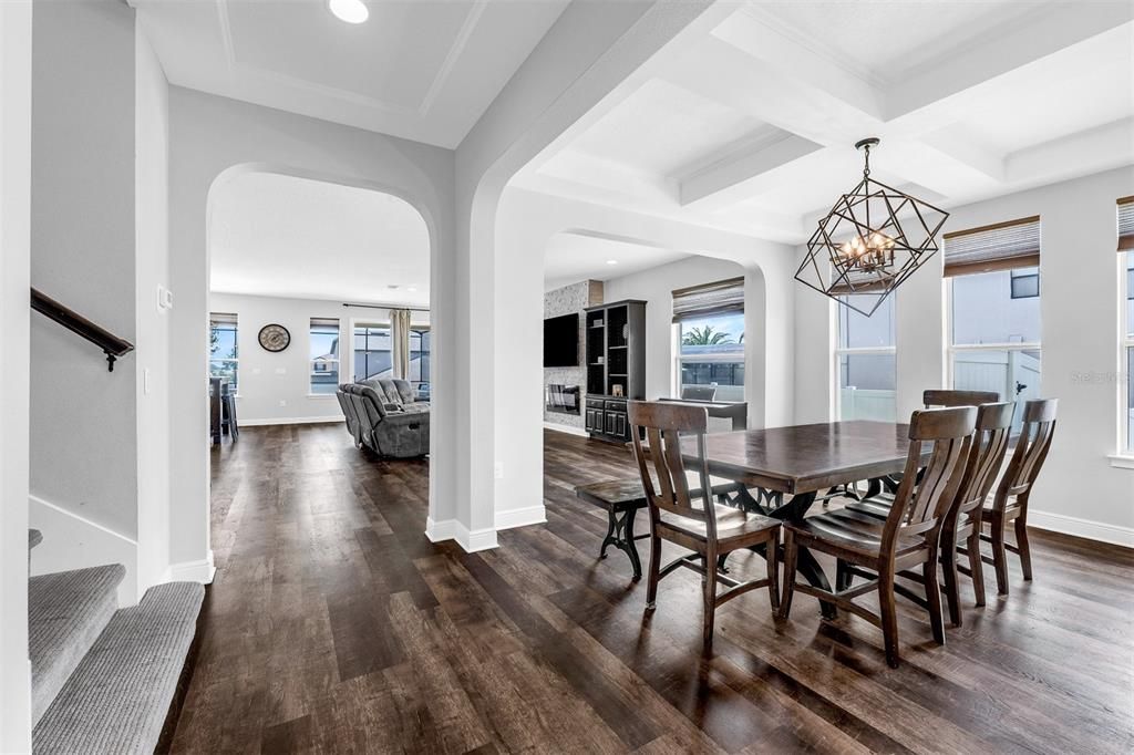 For Sale: $849,900 (6 beds, 4 baths, 3920 Square Feet)