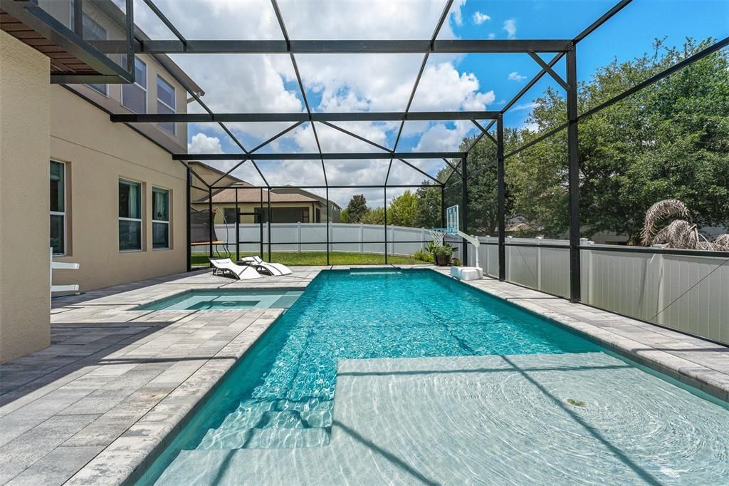 For Sale: $849,900 (6 beds, 4 baths, 3920 Square Feet)