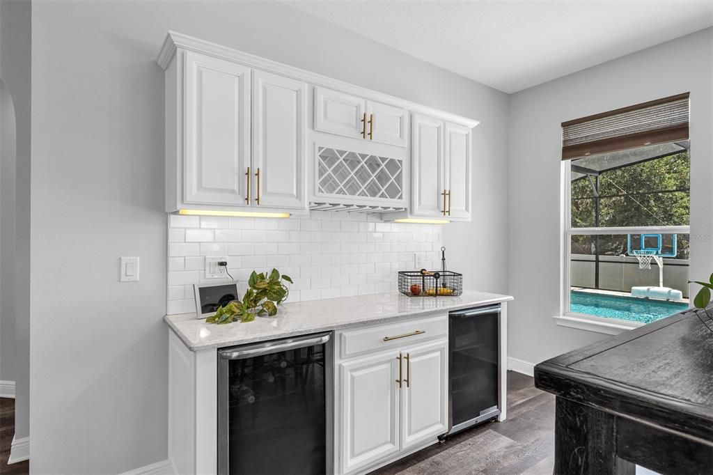 For Sale: $849,900 (6 beds, 4 baths, 3920 Square Feet)