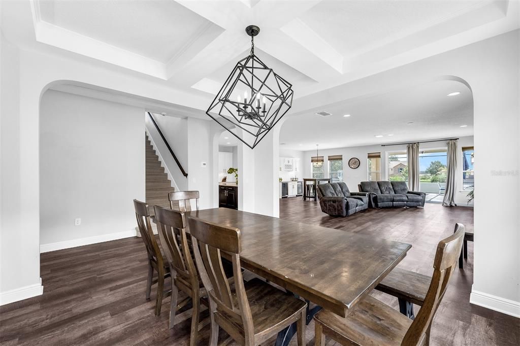 For Sale: $849,900 (6 beds, 4 baths, 3920 Square Feet)
