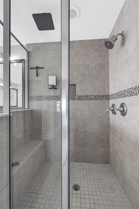 For Sale: $849,900 (6 beds, 4 baths, 3920 Square Feet)