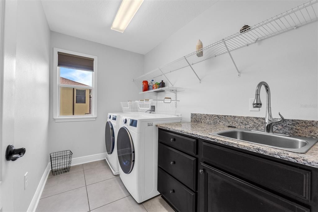 For Sale: $849,900 (6 beds, 4 baths, 3920 Square Feet)