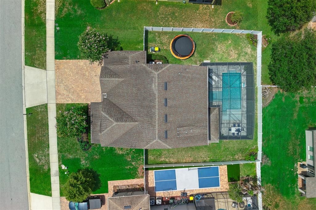 For Sale: $849,900 (6 beds, 4 baths, 3920 Square Feet)
